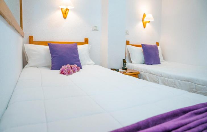 Room, Twin Beds