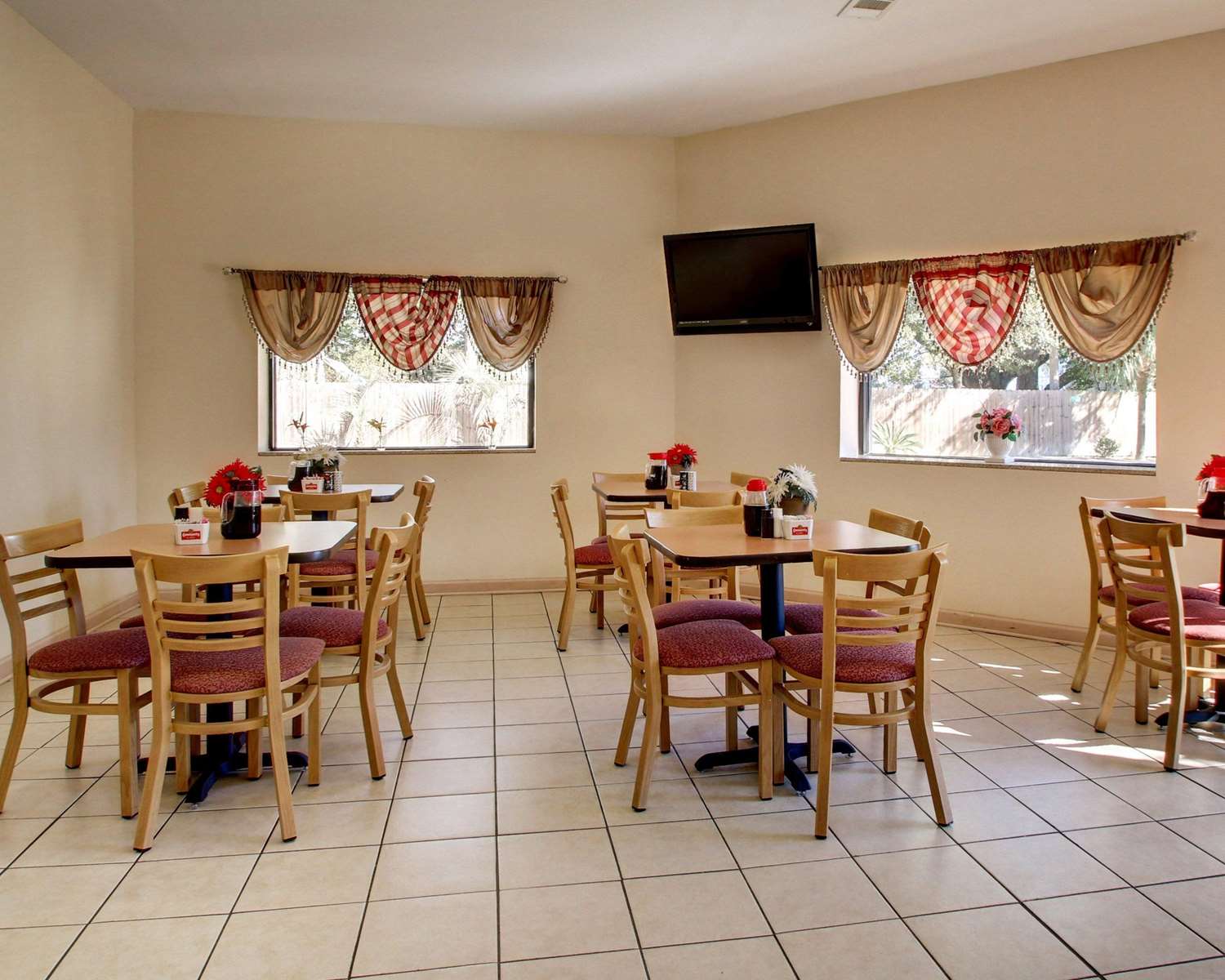 Twin Star Lodge Ex Econo Lodge Biloxi Beach North 25/33