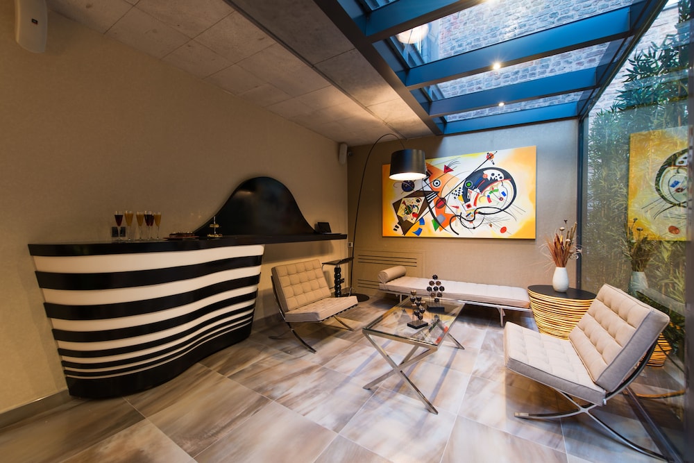 Lobby at Favori Hotel, ISTANBUL