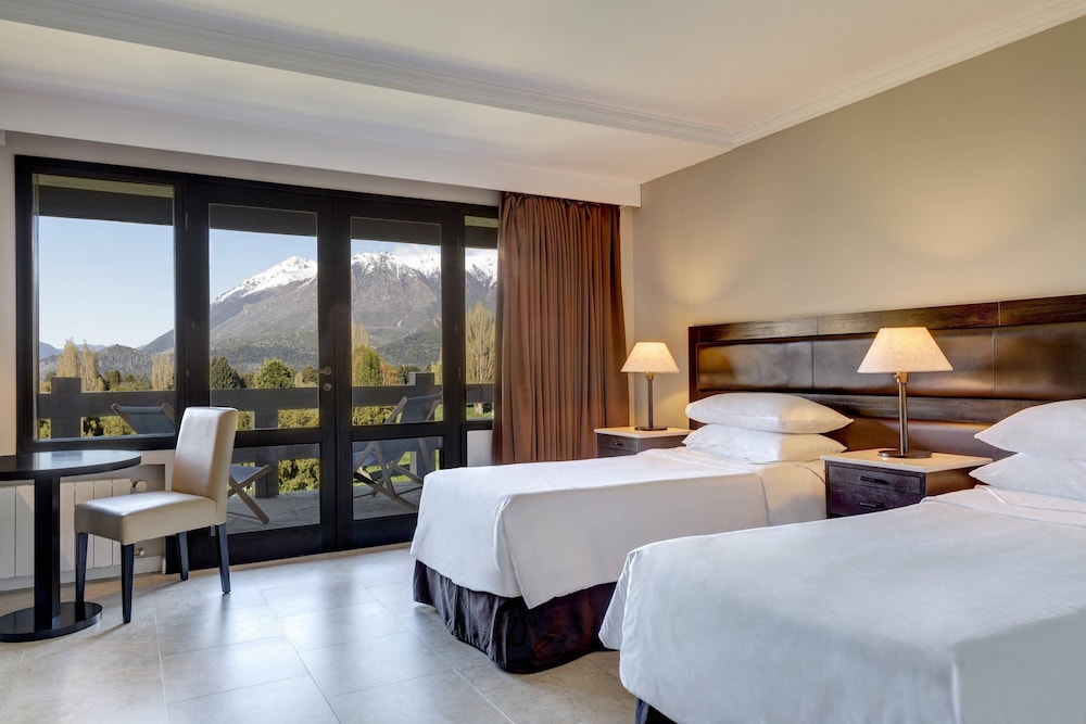 غرفة غراند بسريرين منفصلين بإطلالة، Arelauquen Lodge A Tribute Portfolio Hotel 2/3