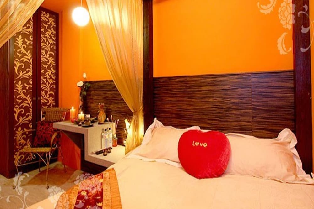 Flower Heart Bed and Breakfast 10/34