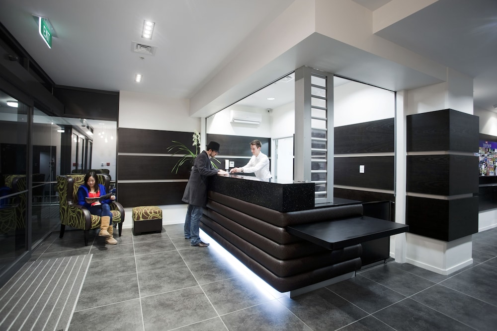 Nesuto St Martins Apartment Hotel 33/41