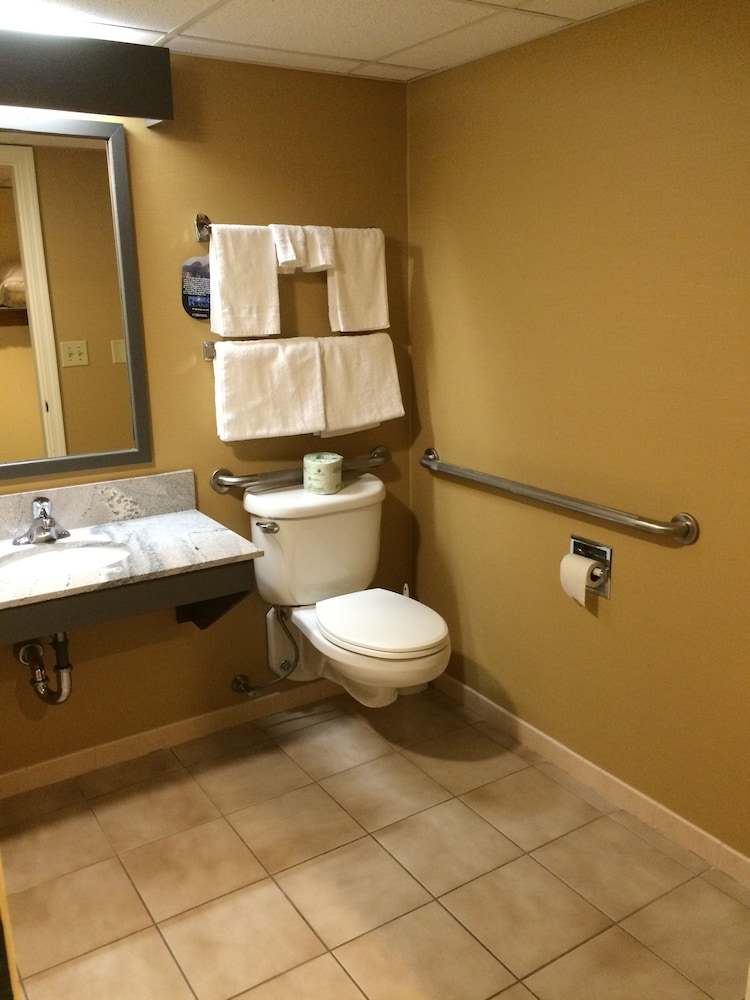 Fairbanks Inn 30/33