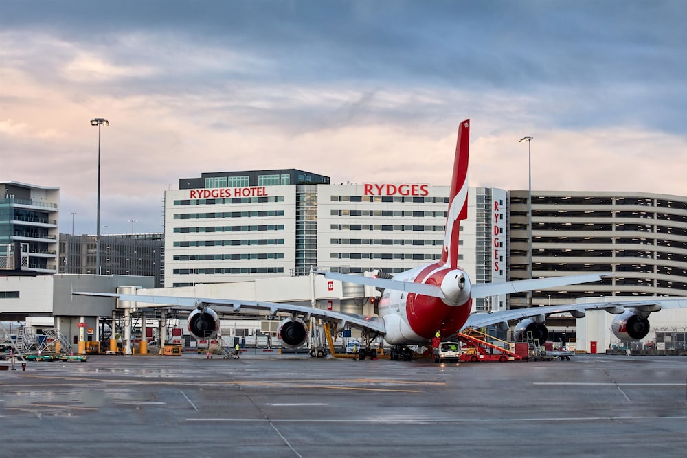 Rydges Sydney Airport Hotel 38/62