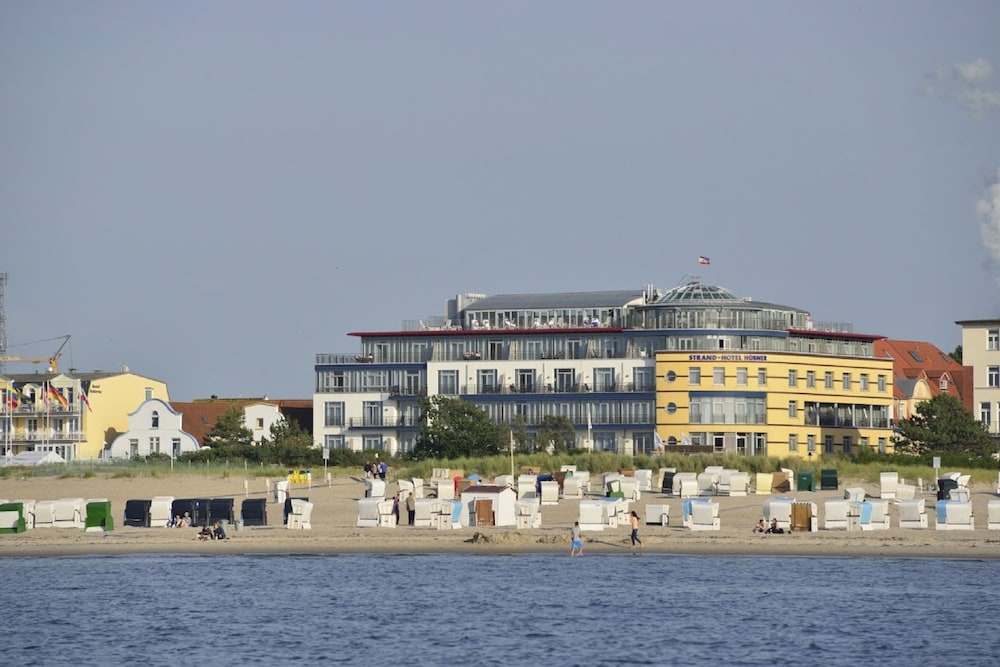 Strand-Hotel Hübner 37/39