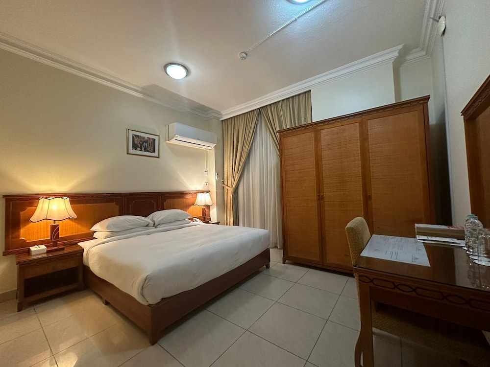 Al Muntazah Plaza Hotel 5/24