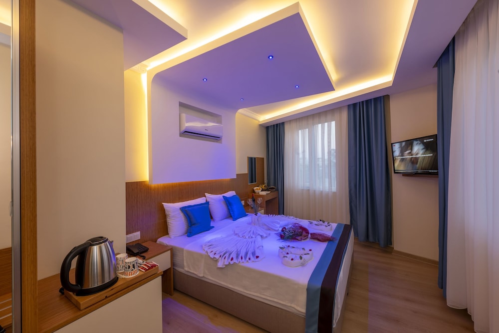 Diamond luxury Hotel 13/37