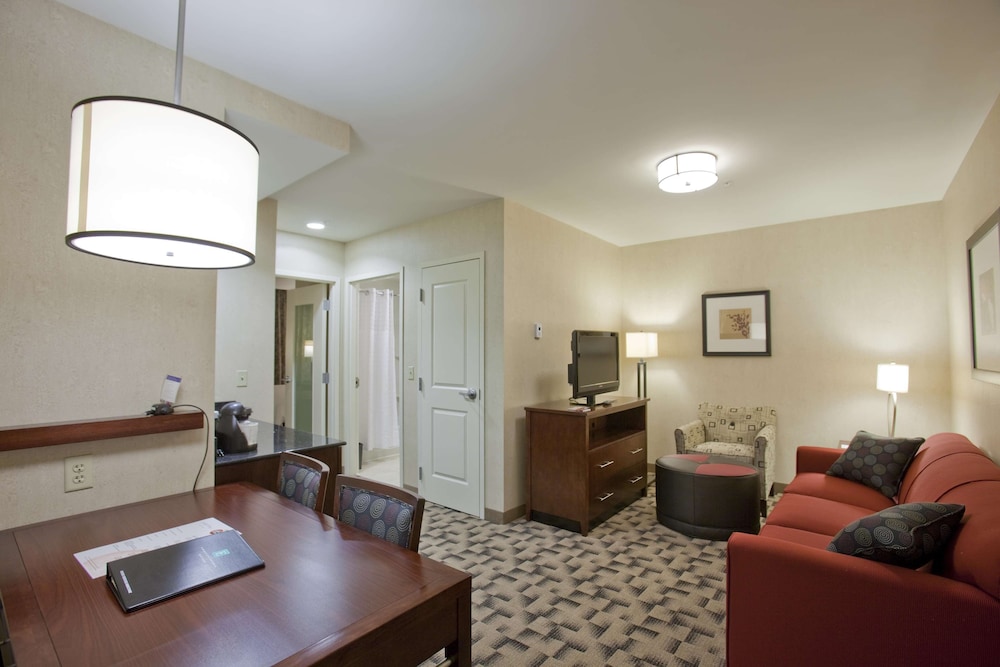 Embassy Suites Buffalo 44/65