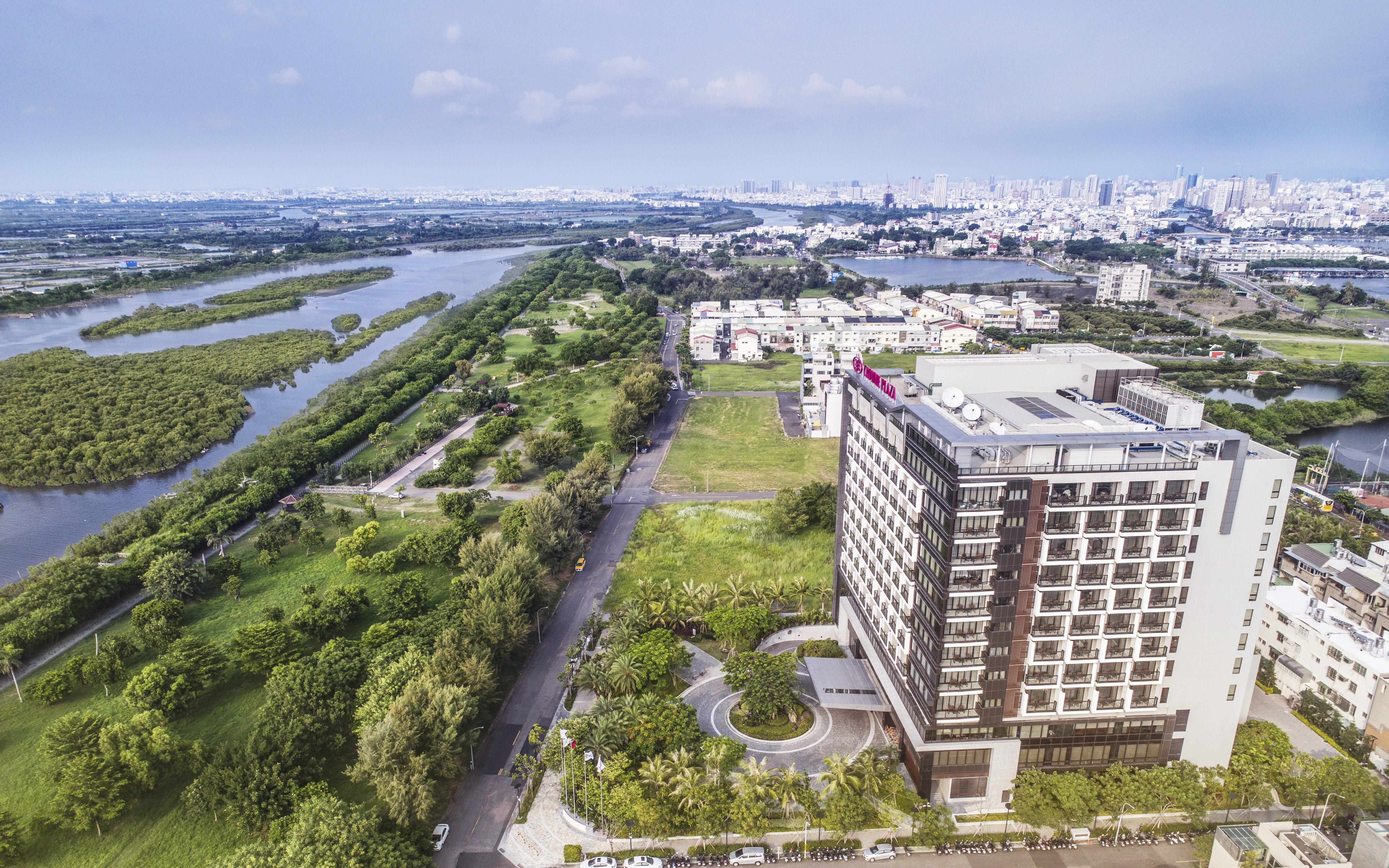 CROWNE PLAZA TAINAN 4/81