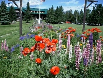 Glacier Park Lodge 41/46