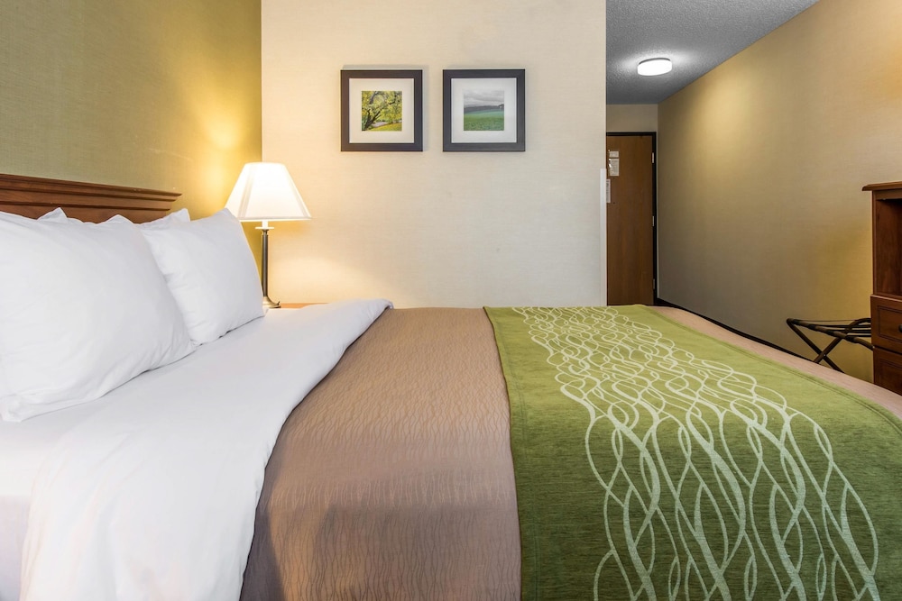 Comfort Inn Weirton - Steubenville 8/39