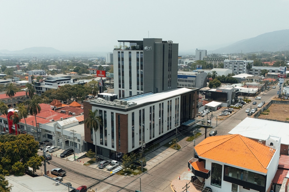 Aloft San Pedro Sula 3/50