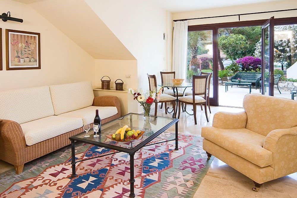 Marti Resort Hotel 43/72