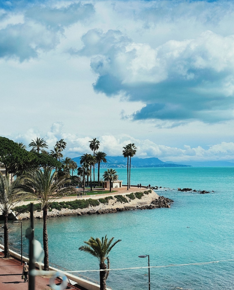 Royal Antibes - Luxury Hotel, Residence, Beach & SPA 37/44