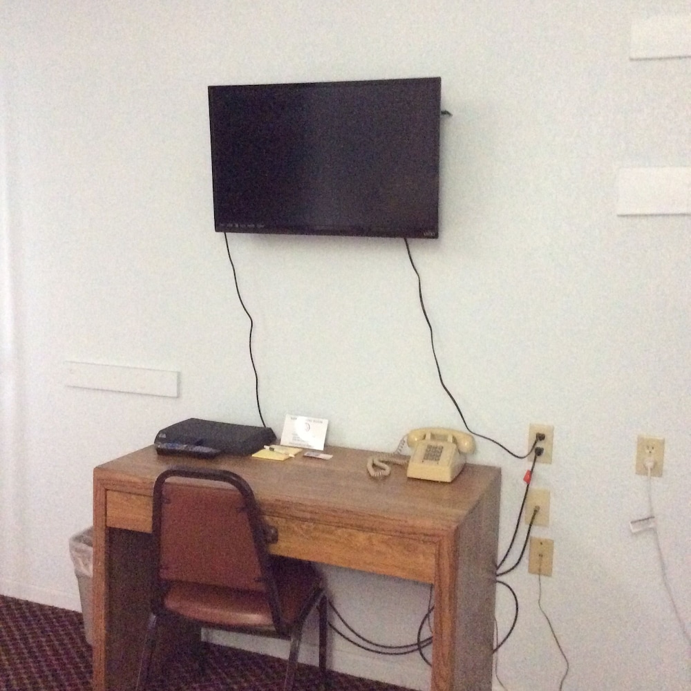 Regency Inn Comanche 28/36