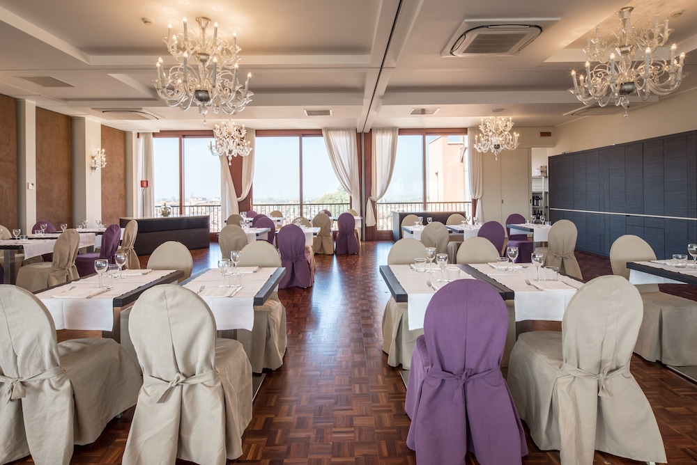 Grande Albergo Roma 49/69