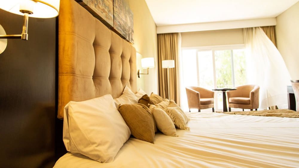 Howard Johnson by Wyndham Ezeiza Convention Center 9/32