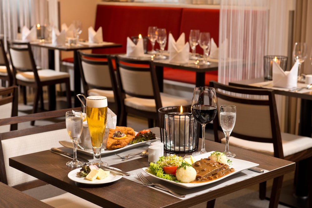 ACHAT Hotel Dresden Elbufer 60/71