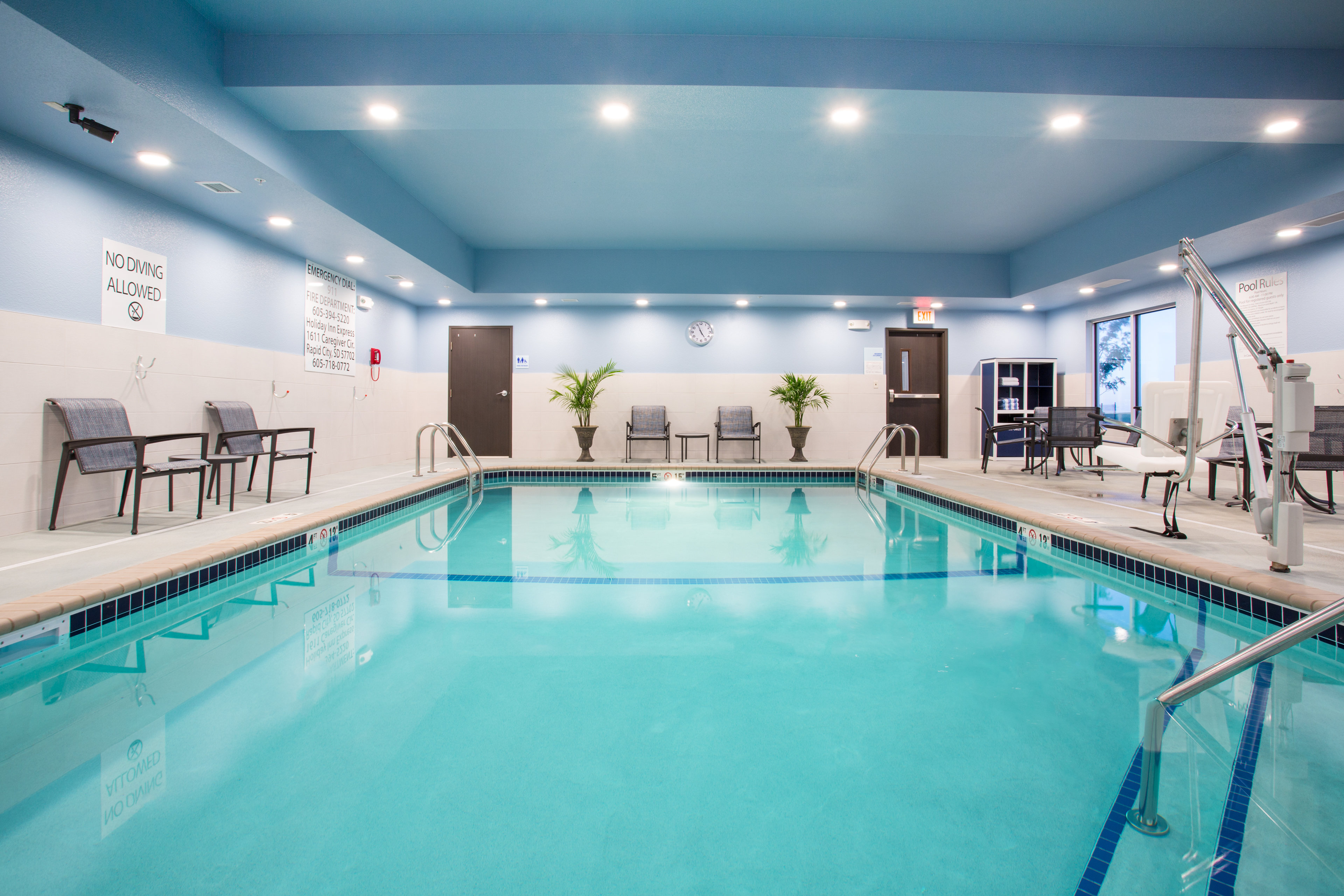 HOLIDAY INN EXPRESS & SUITES RAPID CITY - RUSHMORE SOUTH 29/50