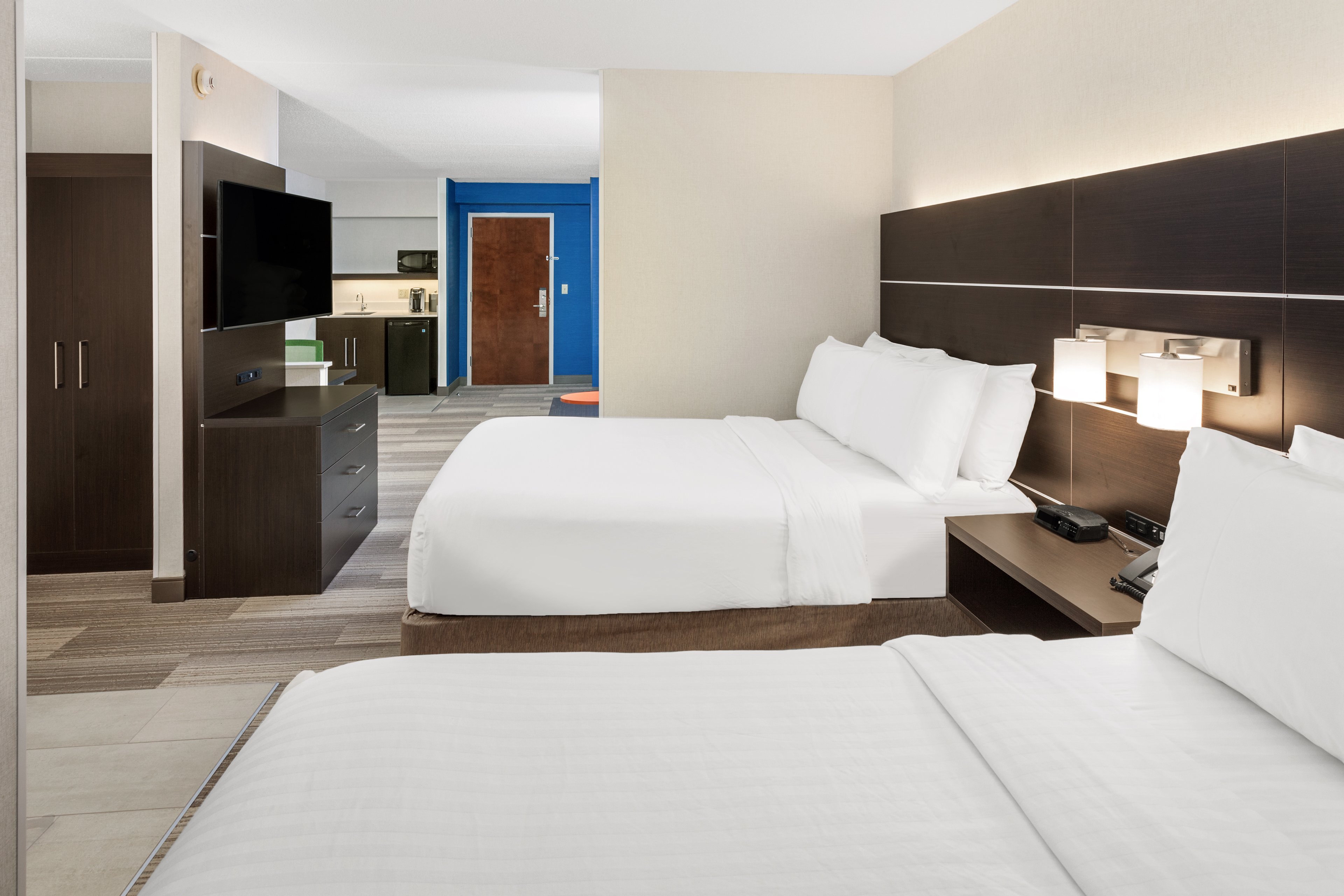 Feature, Suite, 2 Double Beds