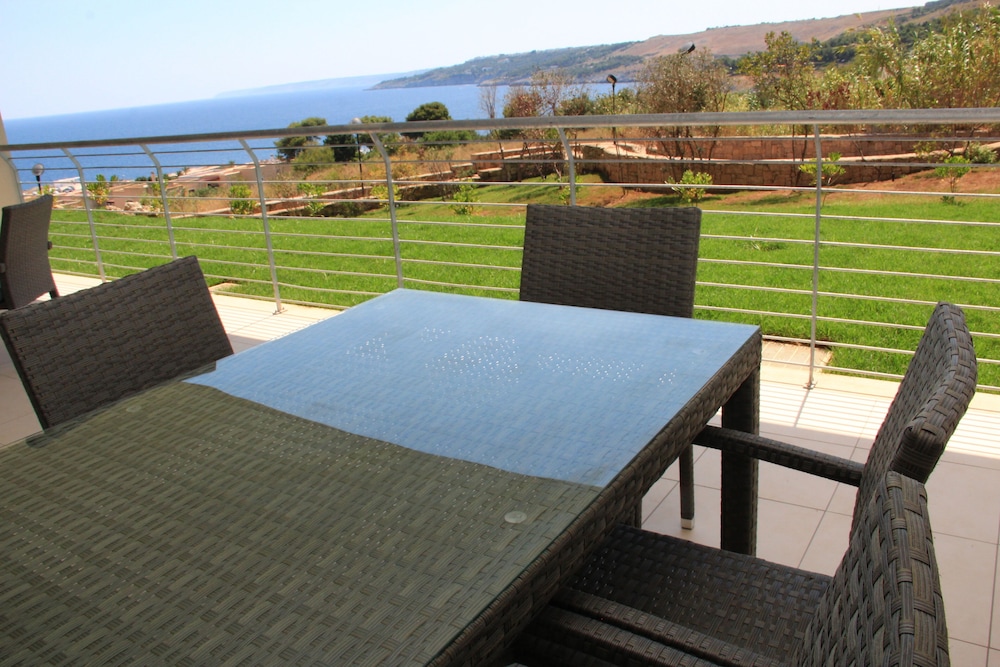 19 Summer Suites 46/60