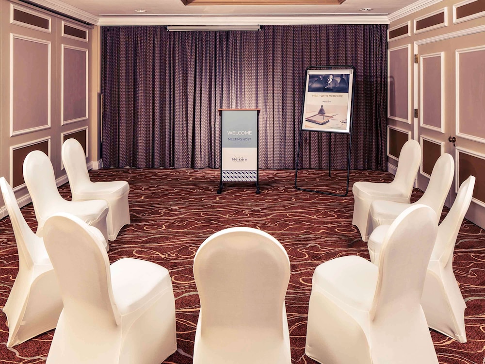 Mercure Livingston Hotel 38/71