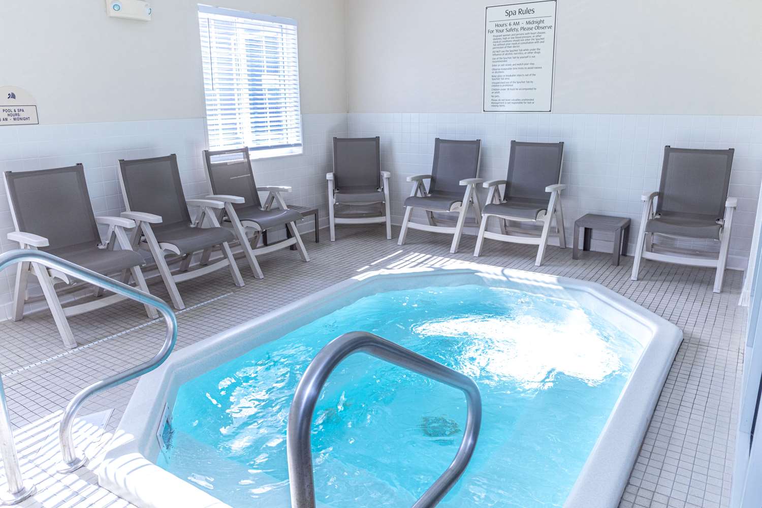 MainStay Suites Fargo - I-94 Medical Center 19/41