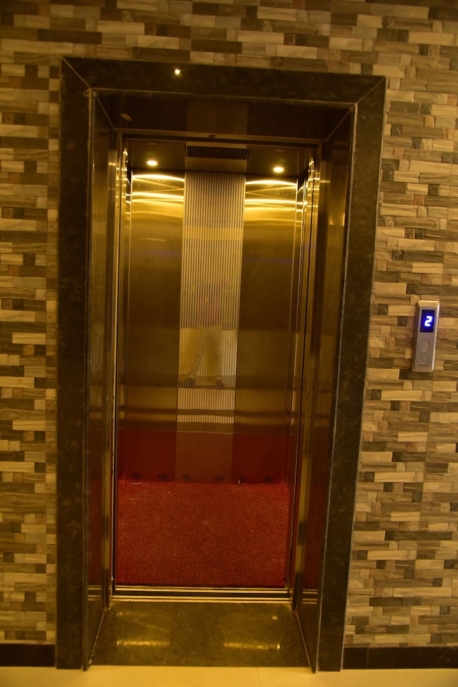 Hotel Citywalk Residency 34/50