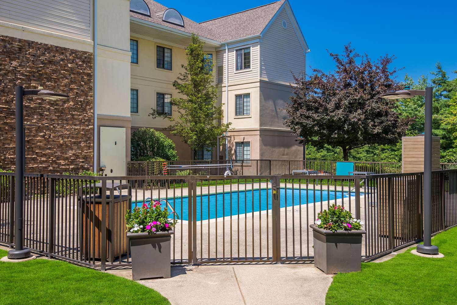 Sonesta ES Suites Andover Boston 60/60