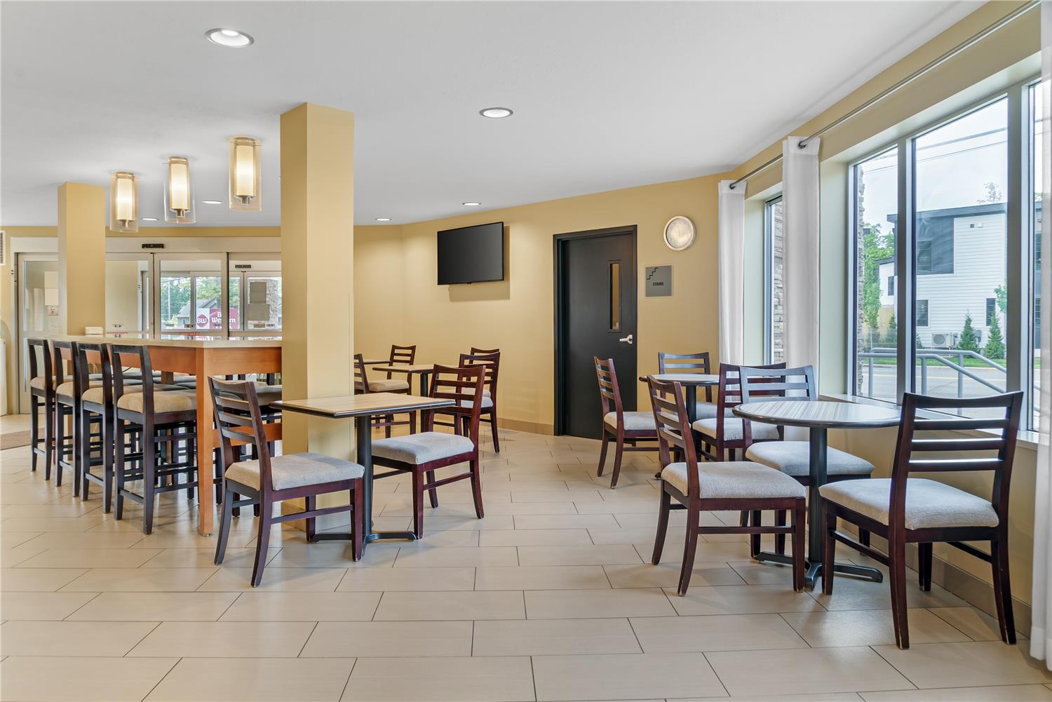 Best Western Plus Traverse City 34/39