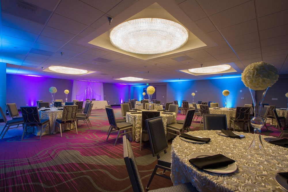 Radisson Hotel Oakland Airport 48/63