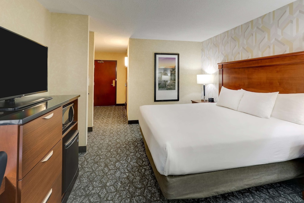 Drury Inn & Suites Marion 9/50