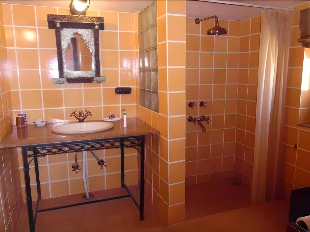 Hut, Luxury, 2 Double Beds