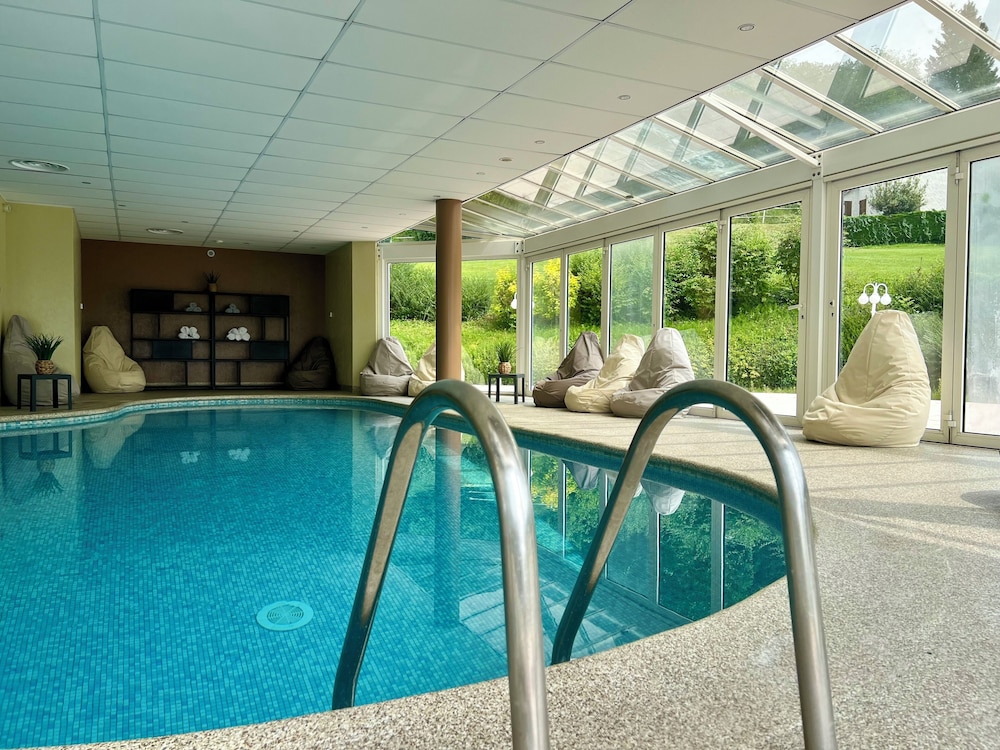 Hotel Les Bergeronnettes 33/60