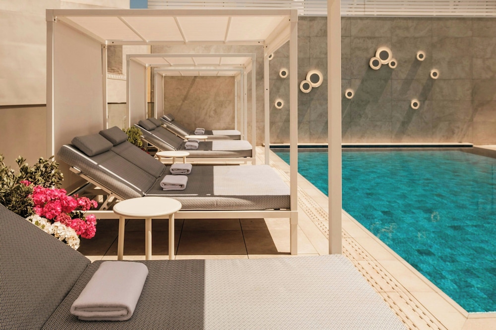 Courtyard by Marriott Sliema 2/50