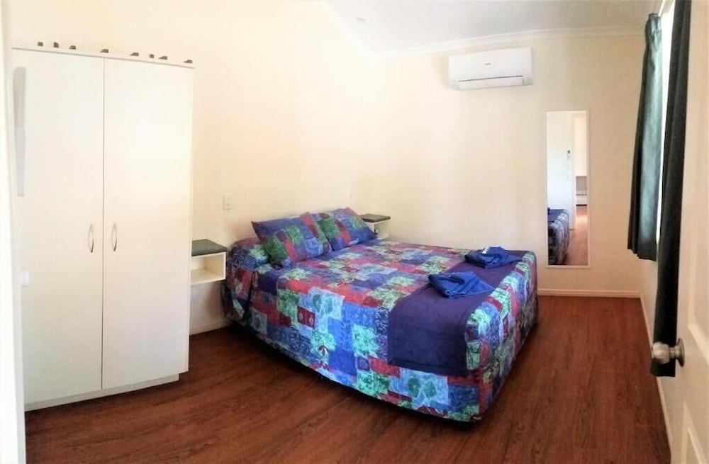 3 BEDROOMS, SUPERIOR, VILLA