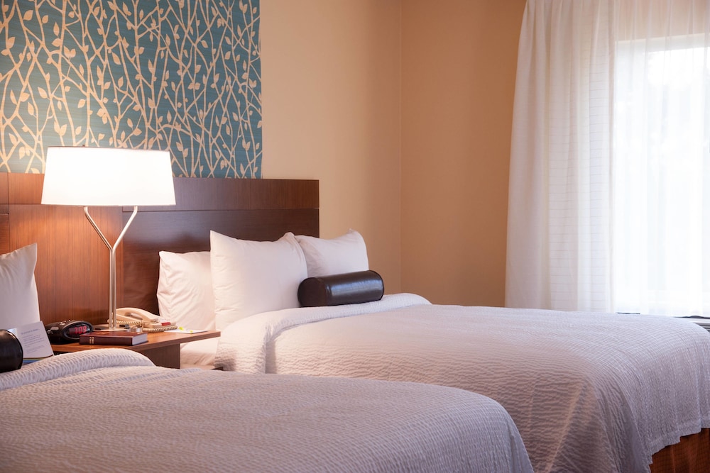 Fairfield Inn Suites By Marriott Montgomery Airport South 14/34