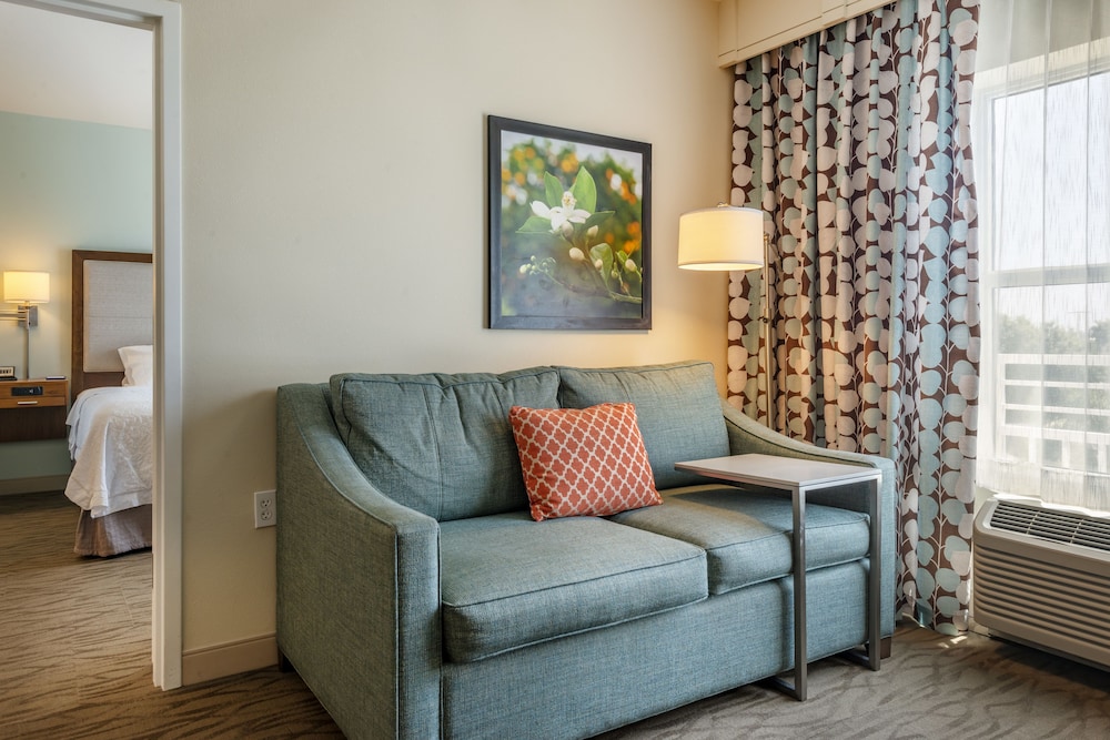 Hampton Inn and Suites Vero Beach Downtown 30/45
