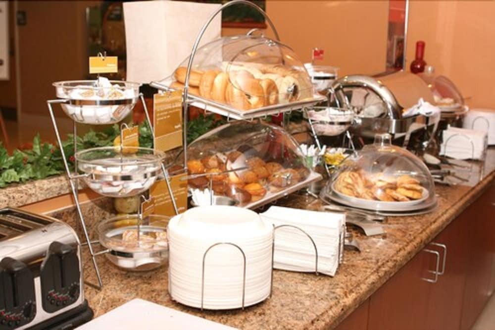 Hampton Inn Naples - Central 23/41
