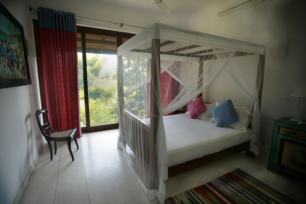 Sea Heart House On Koggala Lake 6/50