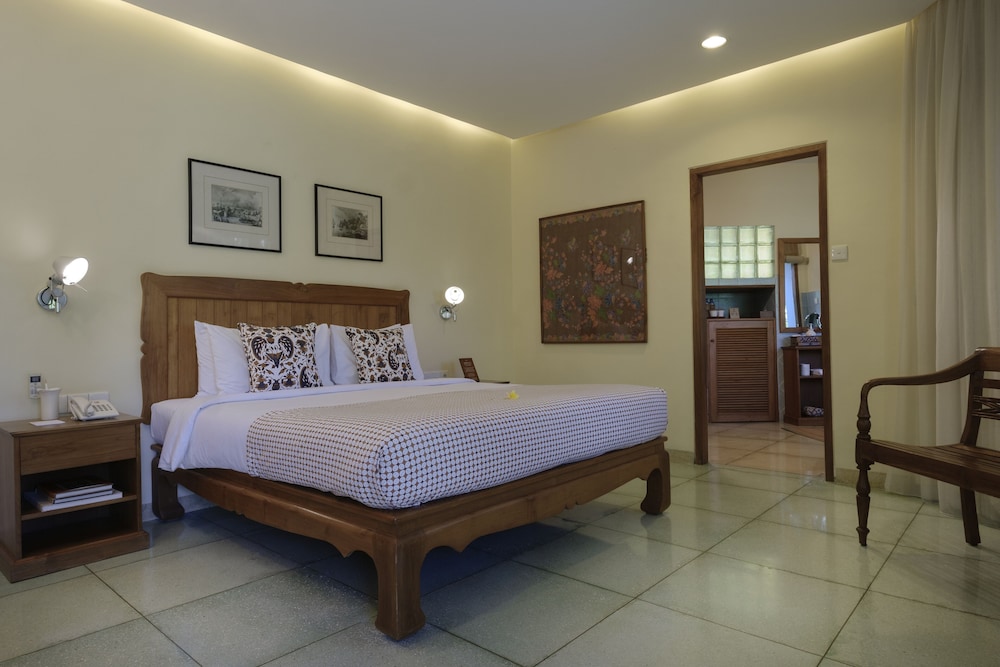 بنغل عائلي بسرير مزدوج وسريرين منفصلين