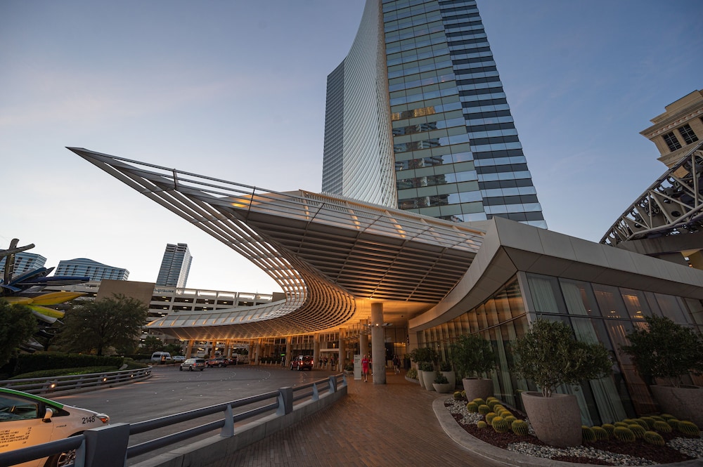 Secret Suites At Vdara 10/50