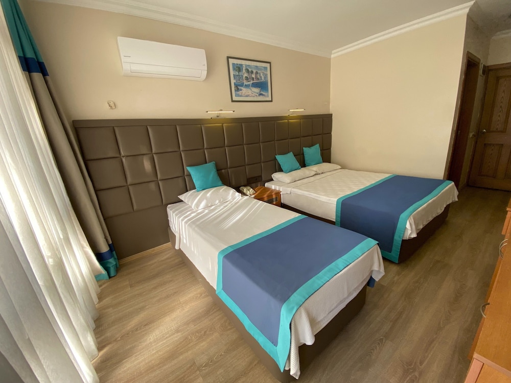 Prima Hotel 19/70