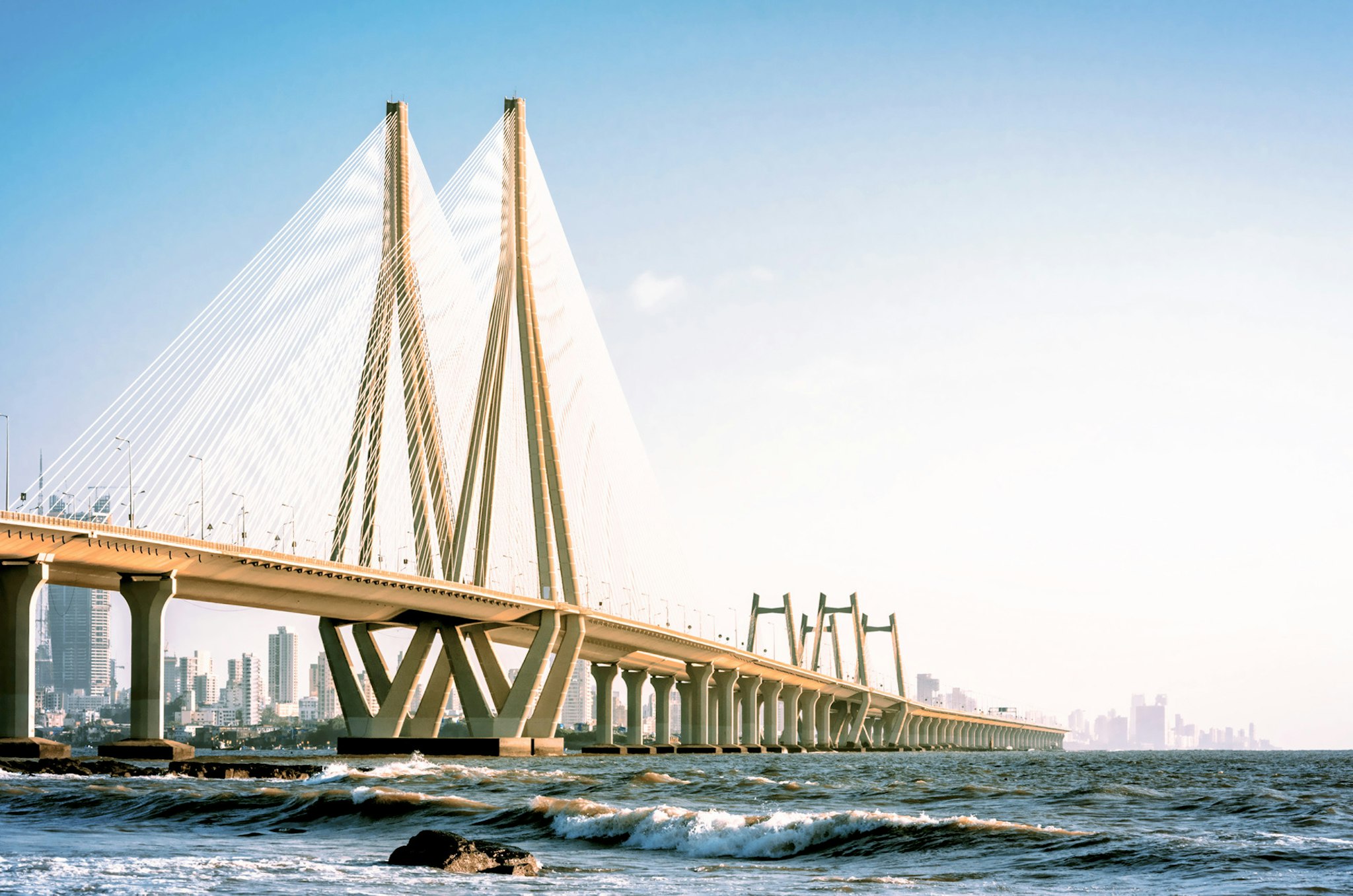 Four Seasons Hotel Mumbai 72/78