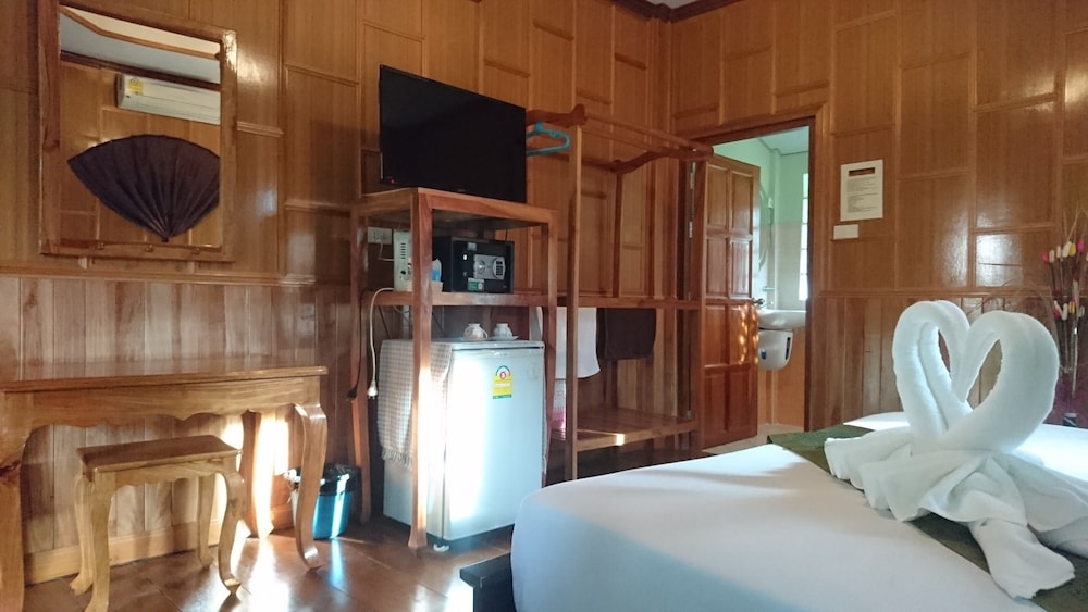Macura Resort 32/75