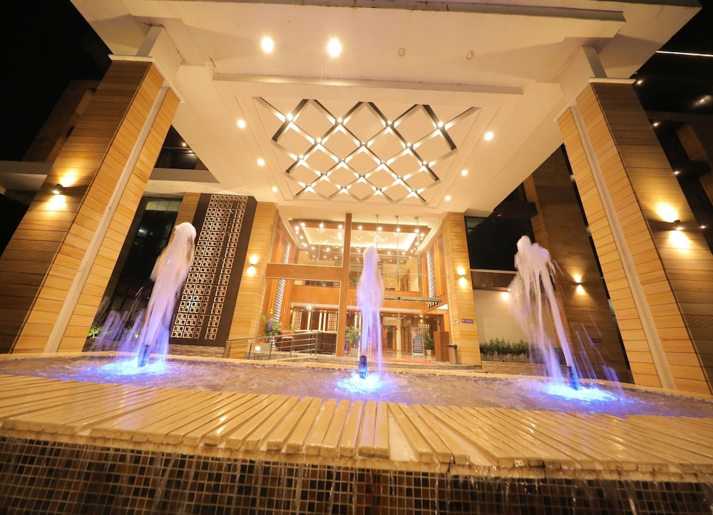 Sarovar Portico Somnath 37/72