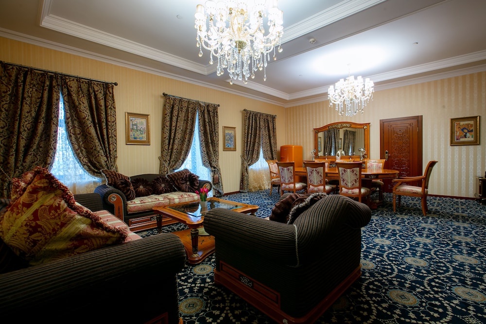 Shah Palace Hotel 55/77
