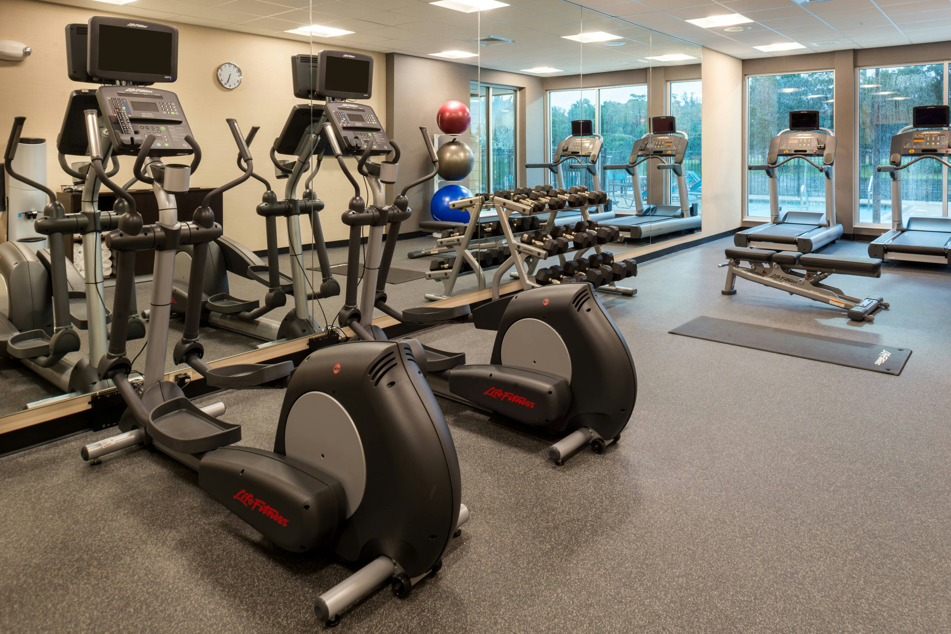 Fairfield Inn Suites By Marriott Orlando East Ucf Area 12/24