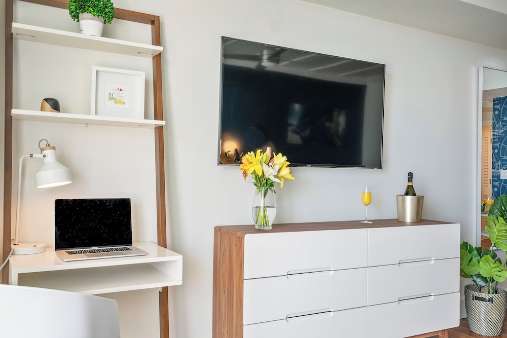 Miami Vacation Rentals - Coconut Grove 12/60