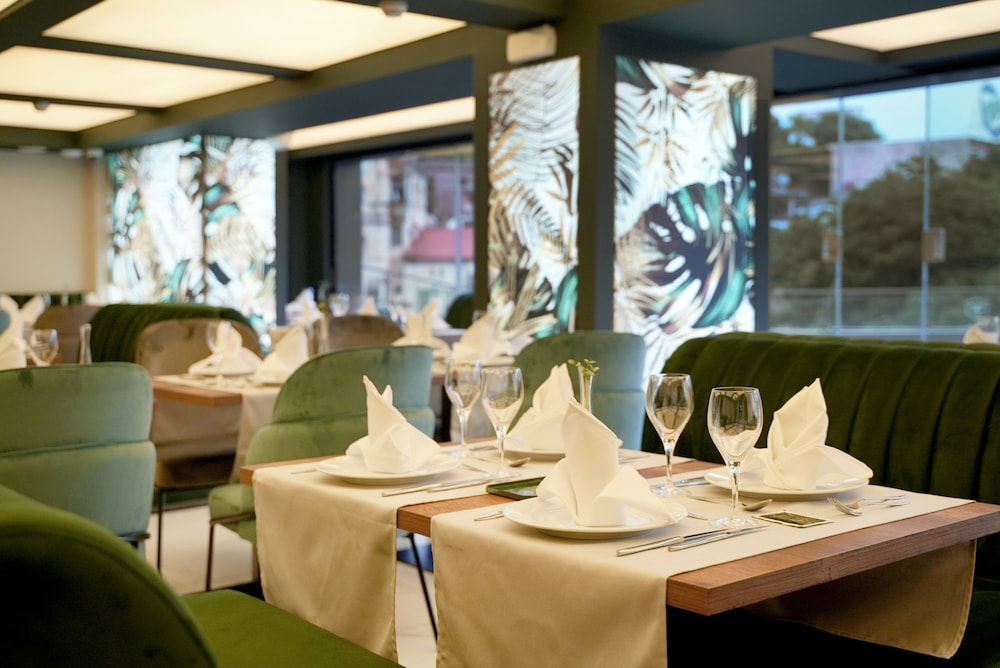 AD Hotel Pont d Hydra 26/35